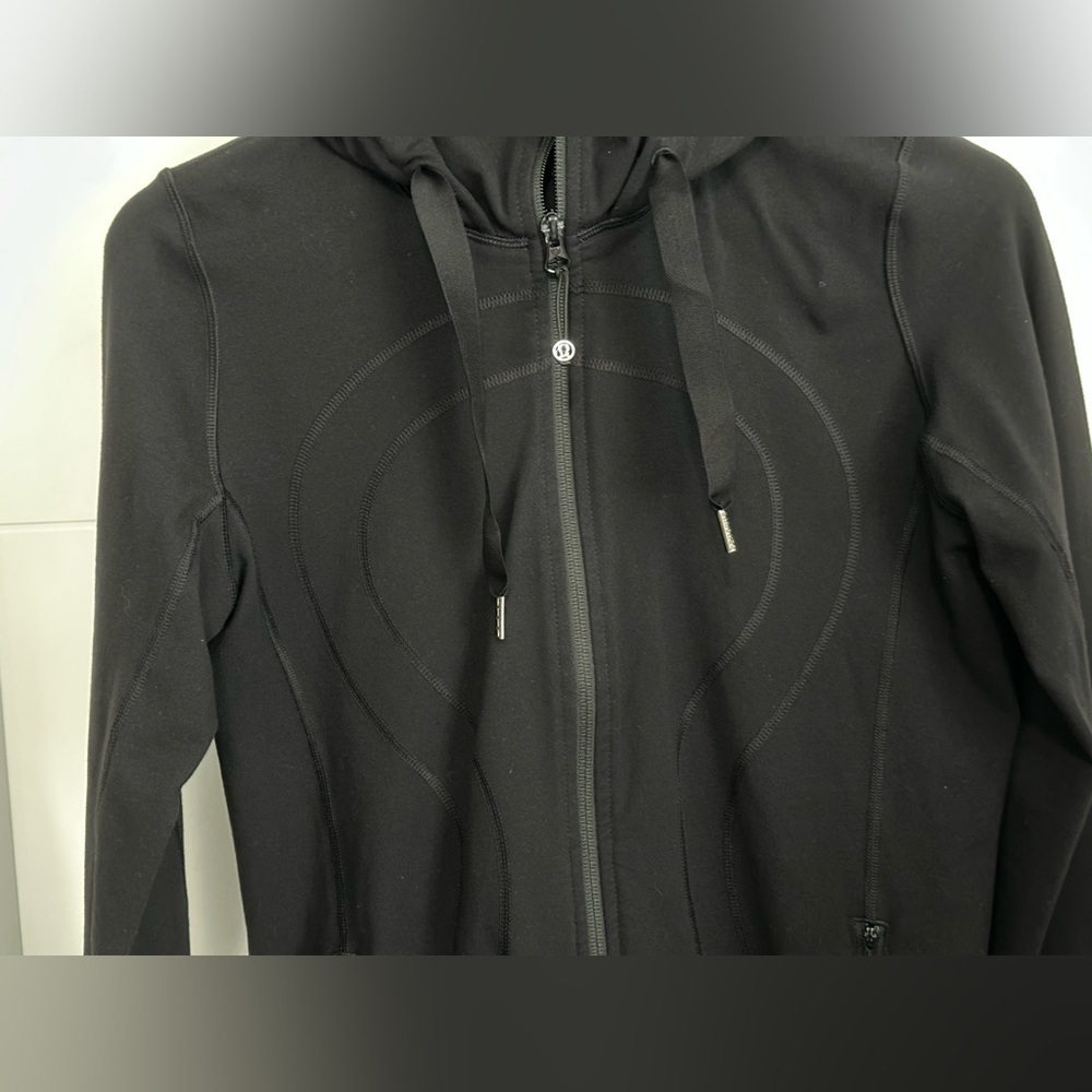 ⭐️Like New⭐️ Lululemon Stride Jacket II- Size 8 - Picture 10 of 13